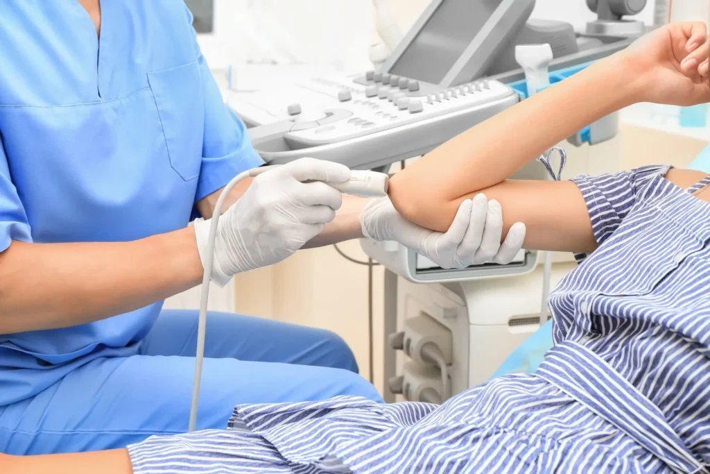 usg-stawu-lokciowego-centrum-medyczne-medici-radzionkow